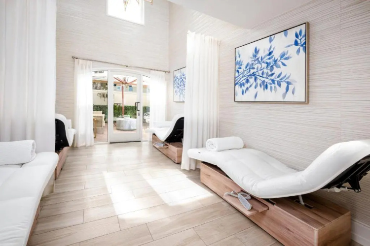 Surf And Sand Resort photo 38
