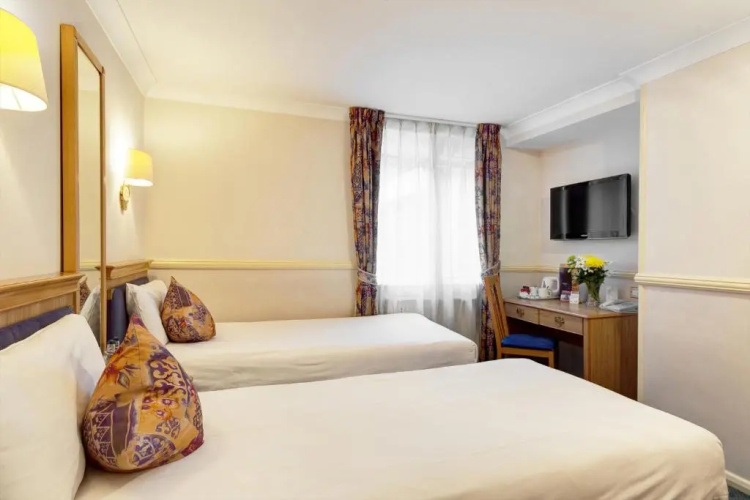 Berjaya Eden Park London Hotel photo 13