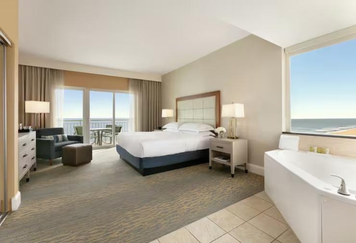 1 Bedroom Corner Double Suite oceanfront