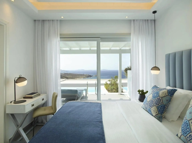 Grand with Private Pool Double Suite with sea view