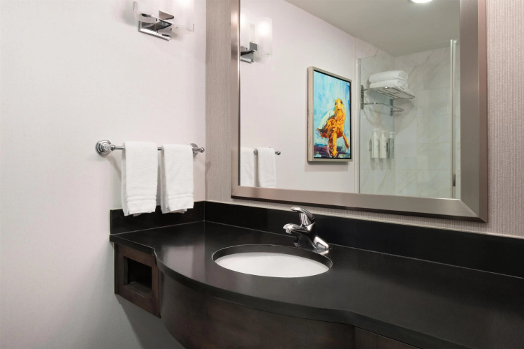 Hilton Garden Inn Charleston Waterfront/Downtown photo 10