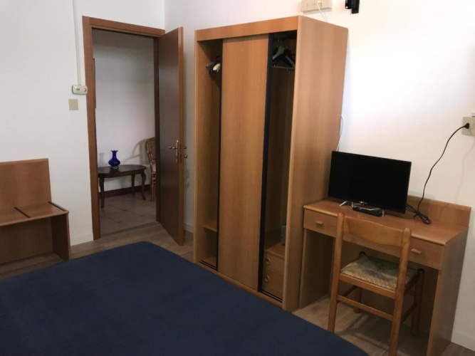 Economy Quadruple room