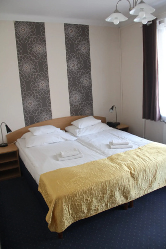 Rose City Hotel