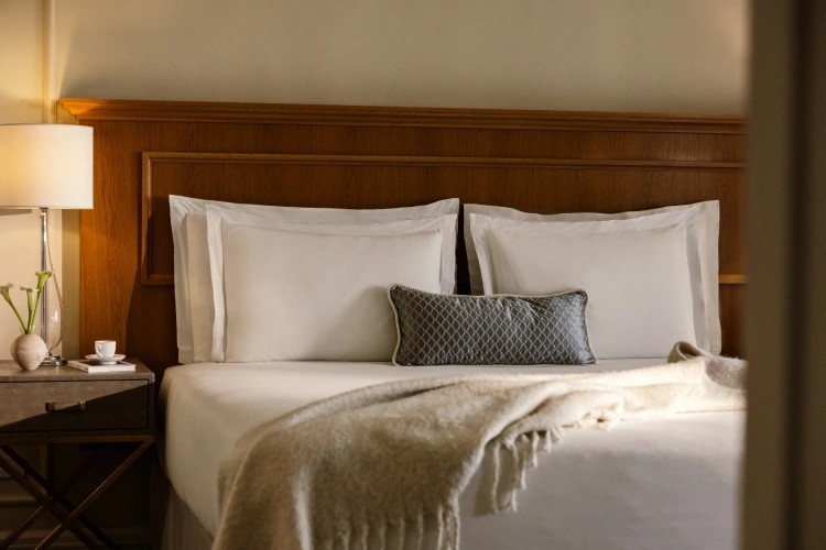 Signature Double Suite