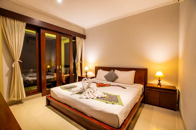 Deluxe Double Cottage with pool view