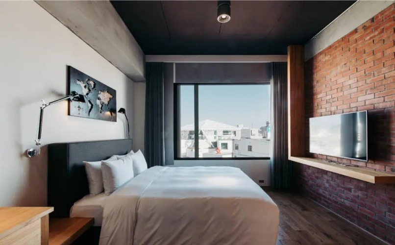 U.I.J Suite