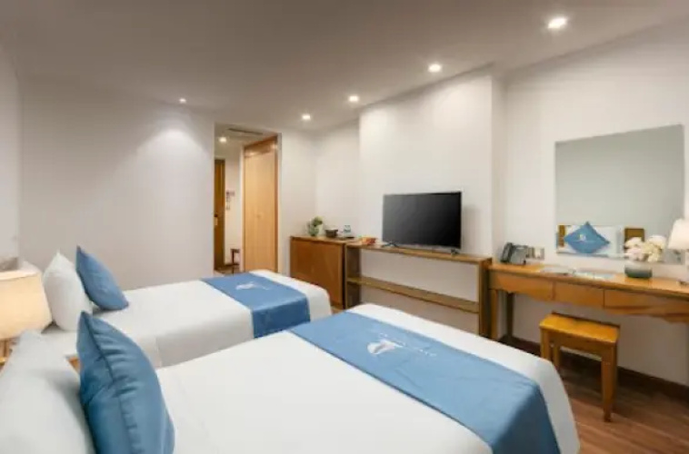 Standard No Window Twin room