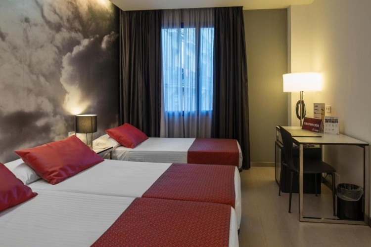 Triple room