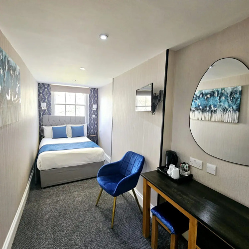 George Hotel