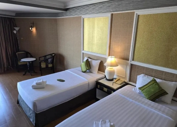 Deluxe Twin room