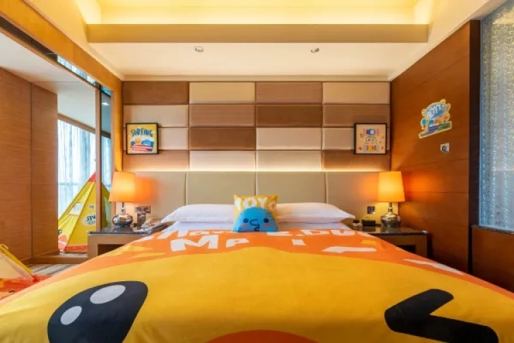 Executive B. Duck Little Yellow Duck Family Double Suite with river view
