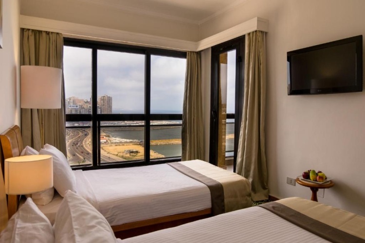 Deluxe Twin Suite
