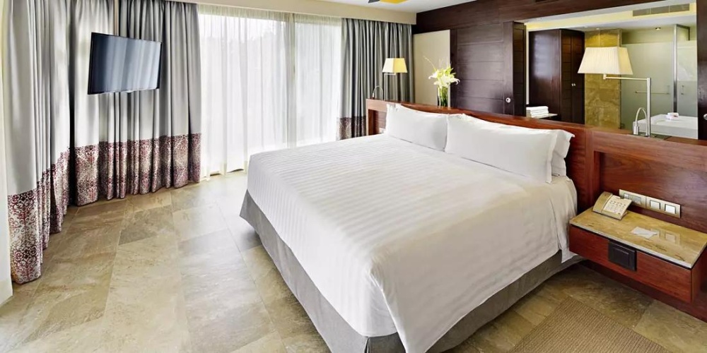 Premium Level Double Suite oceanfront