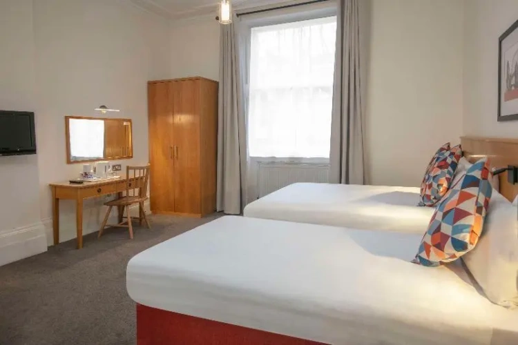 Standard Twin Loft Room