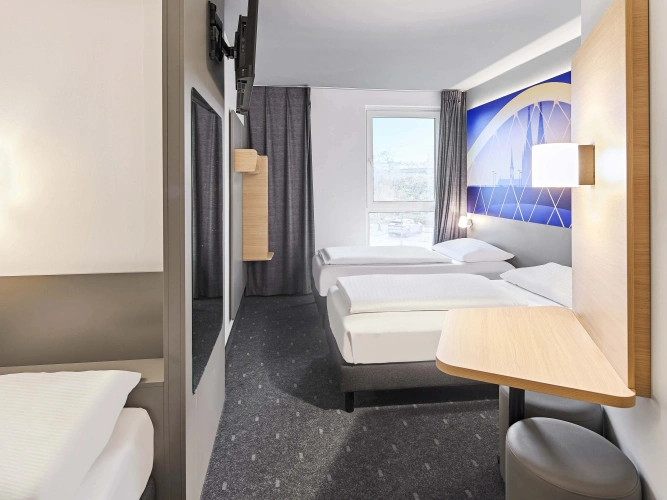 Triple room