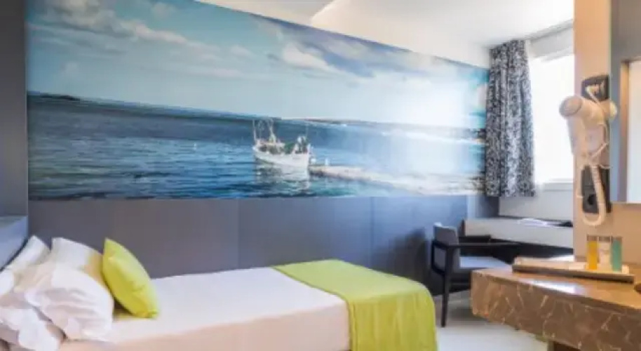 Roam Single room