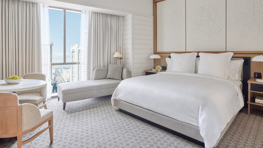 Deluxe Double room with city view