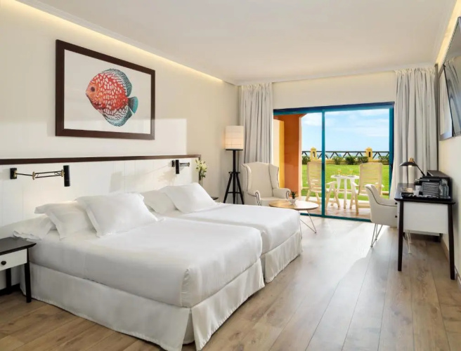 H10 Playa Esmeralda - Adults Only photo 8