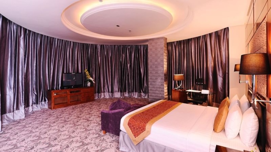 Double Suite