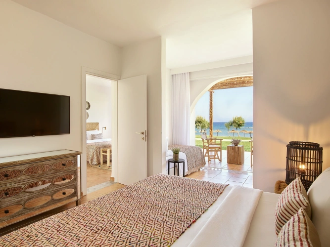Marron Casa room