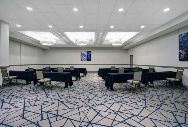 Embassy Suites by Hilton Detroit Livonia Novi photo 30