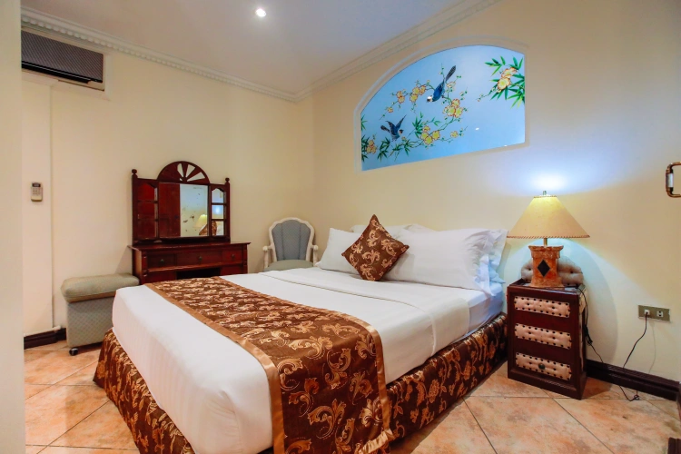 Mansion House Royal Suite