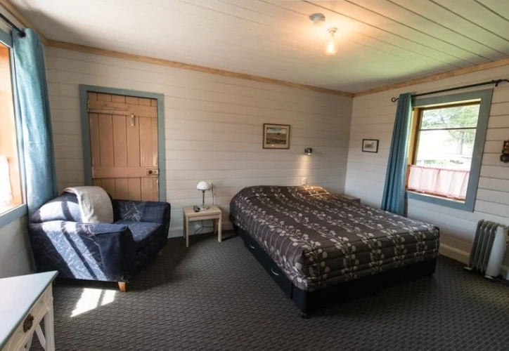 Bowler Double Cottage
