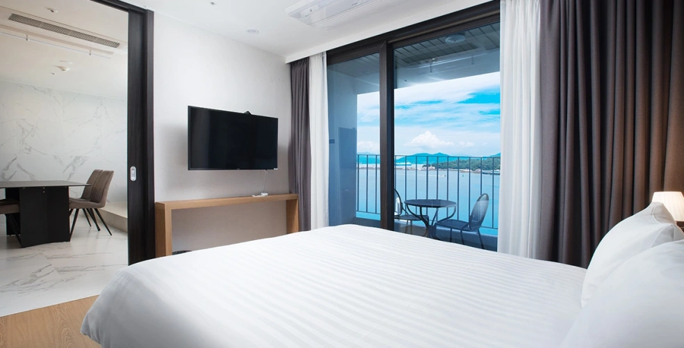 Ocean Suite
