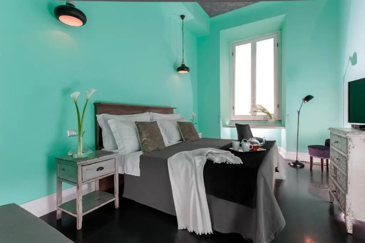 Triple room
