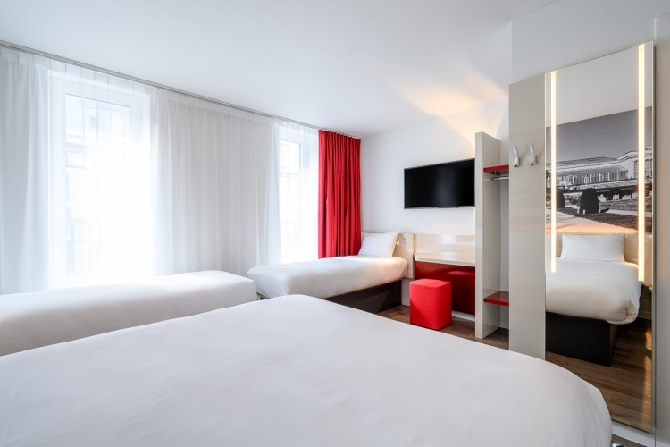 B&B Hotel Brussels Centre Gare Du Midi photo 8
