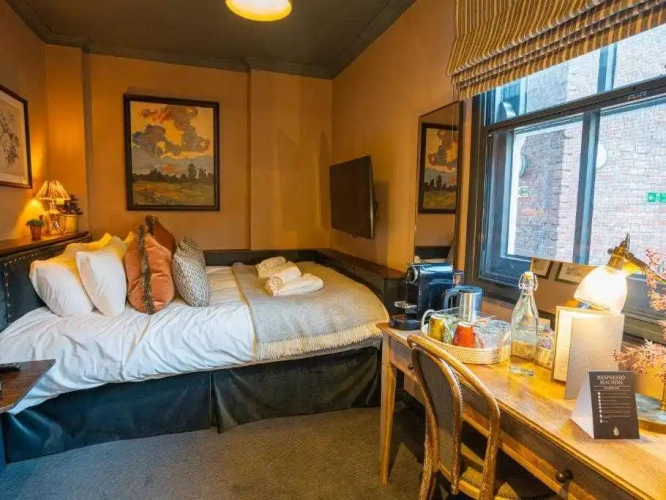 Snug room