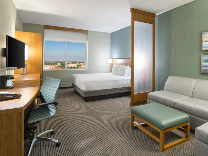 1 Bedroom Accessible Double Suite