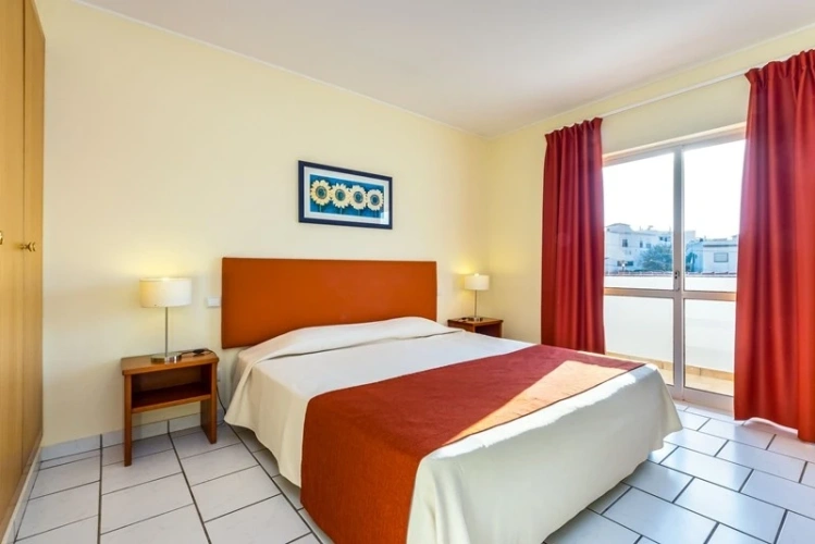 1 Bedroom Twin Apartment