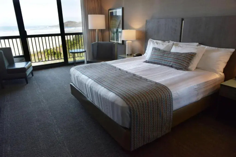 Best Western Plus Agate Beach Inn