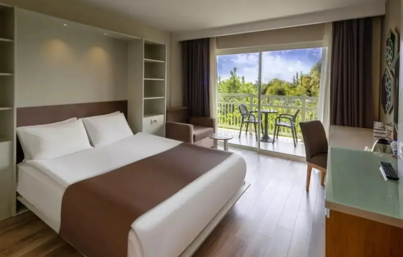 Deluxe Quadruple Family Duplex room