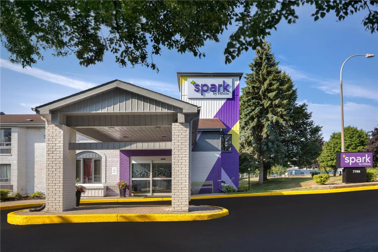 Spark by Hilton Brockville photo 22