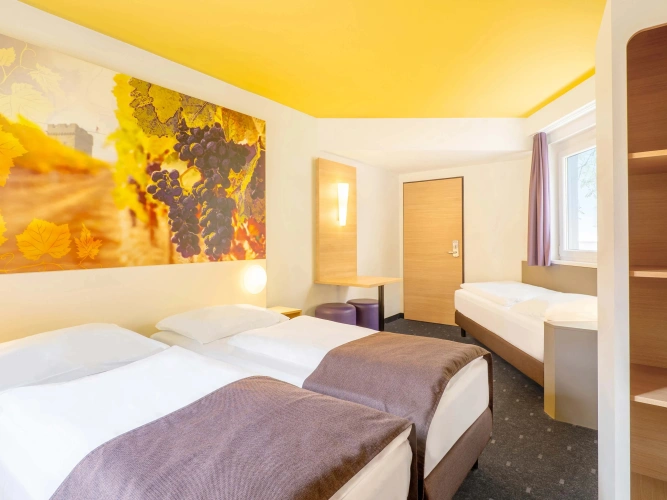 Triple room