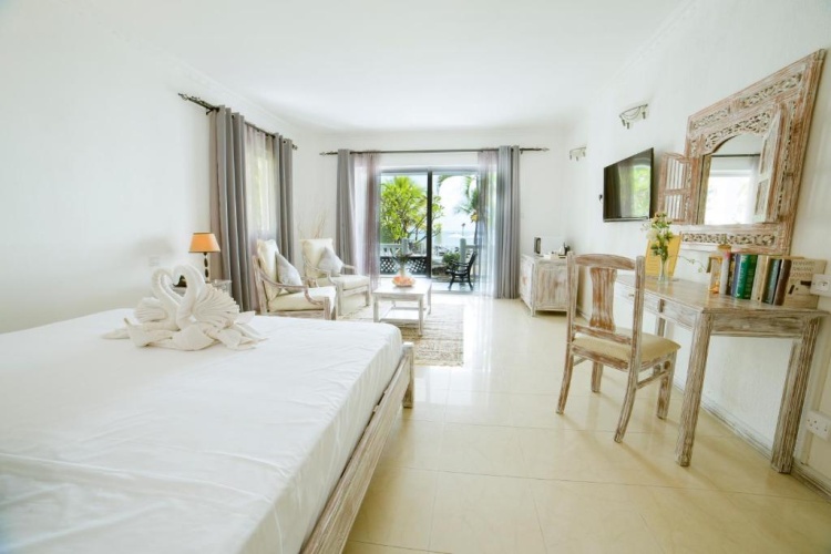 Deluxe Double room with balcony and with sea view