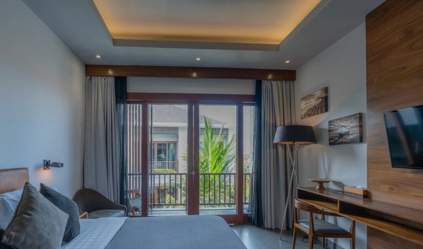 Deluxe Twin room with balcony and with pool view