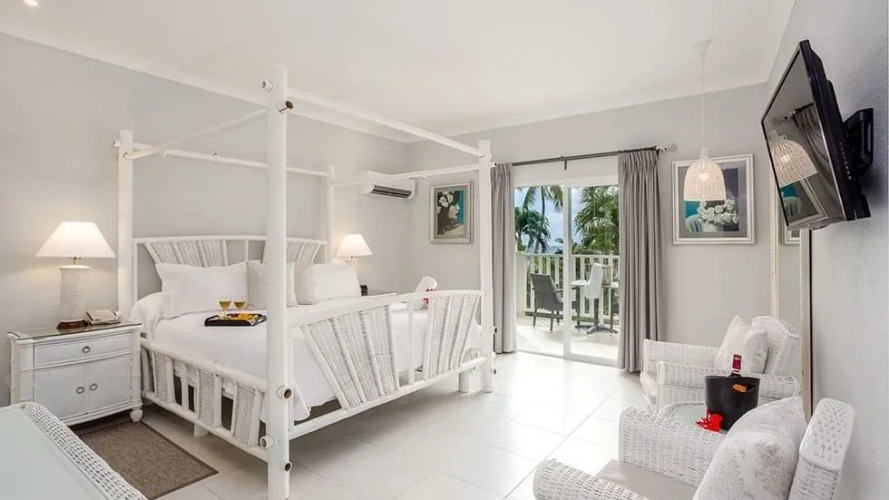 Honeymoon Double Suite oceanfront