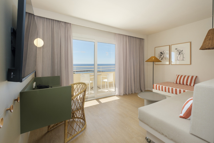 Cabot Cap de Mar Hotel
