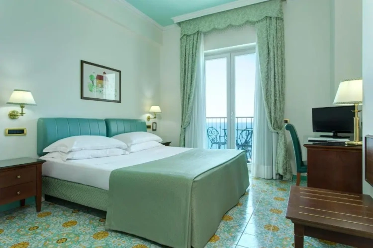 Standard Double room with a view of the Gulf of Salerno