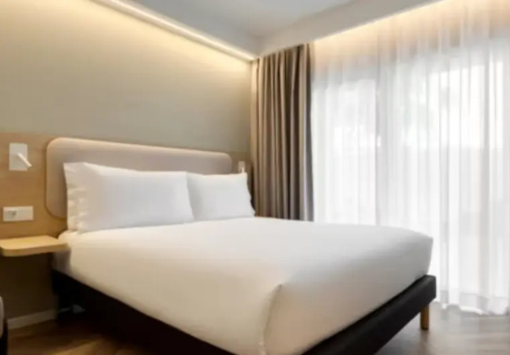Standard Double room with furnished balcony