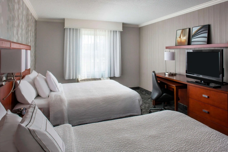 Deluxe Hearing Accessible Twin room