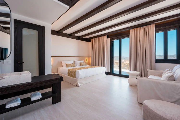 Noir Mykonos