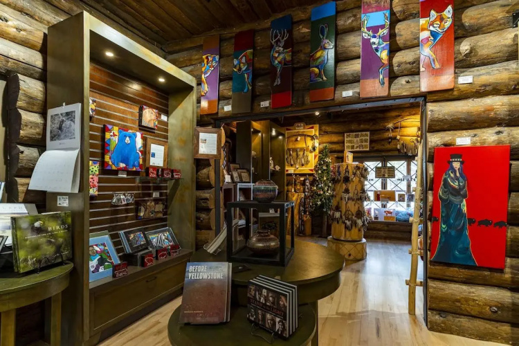 Old Faithful Inn photo 22