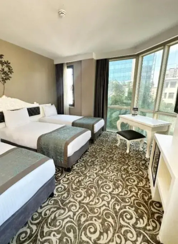 Standard Triple room