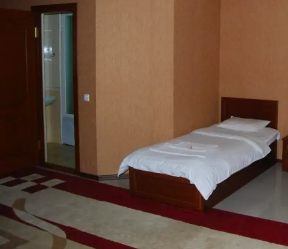 Al-Farobiy Hotel