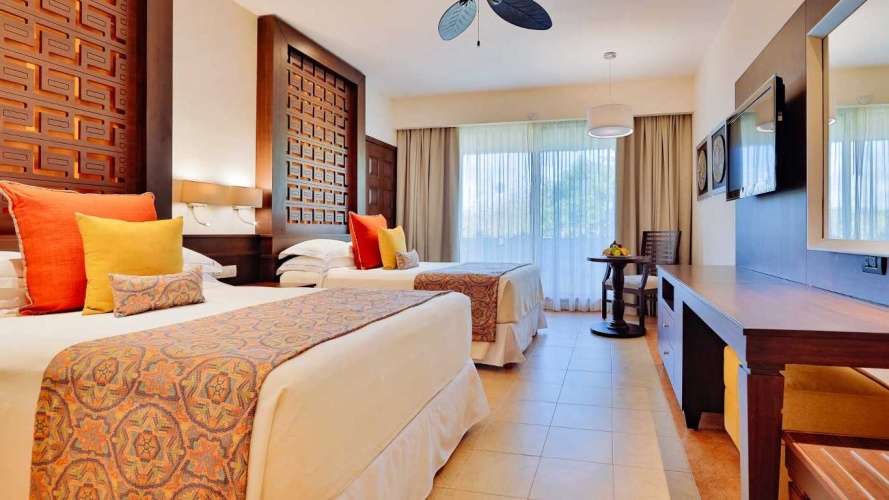 Plus Deluxe Double room