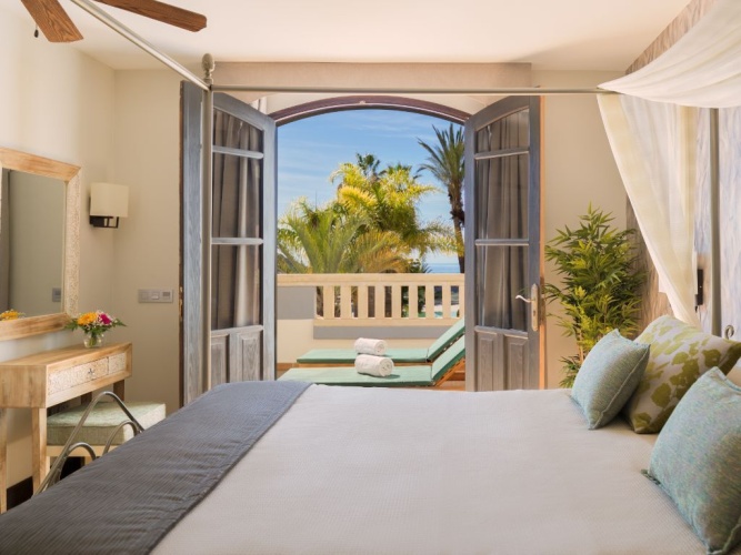 1 Bedroom with Jacuzzi and Solarium Double Apartment Suite